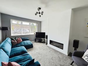 Lounge- click for photo gallery